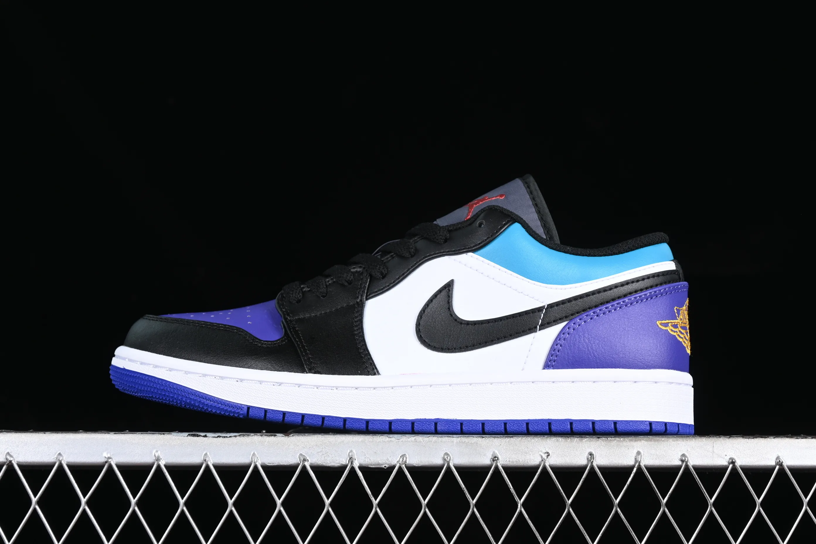 All categories Air Jordan Jordan series basketball shoes Air Jordan 1 Low G version pure original Air Jordan 1 Low AJ1 Joe 1 color matching cultural low-top casual sneakers 553558-154